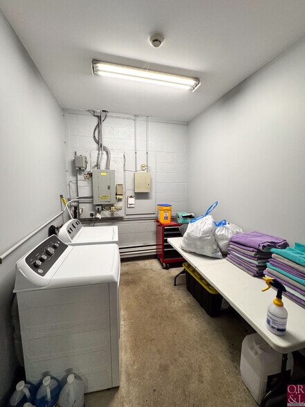 More Photos Of 980 Stanley St, New Britain Warehouse For Sale