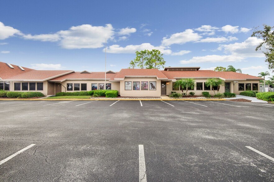 More Photos Of 12029 Majestic Blvd, Hudson Office For Lease