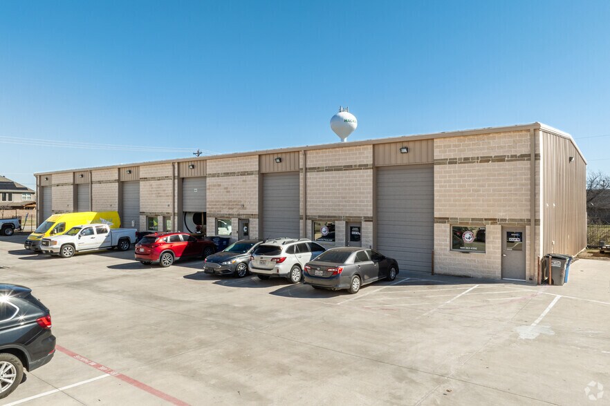 More Photos Of 207 King Rd, Frisco Unknown For Lease