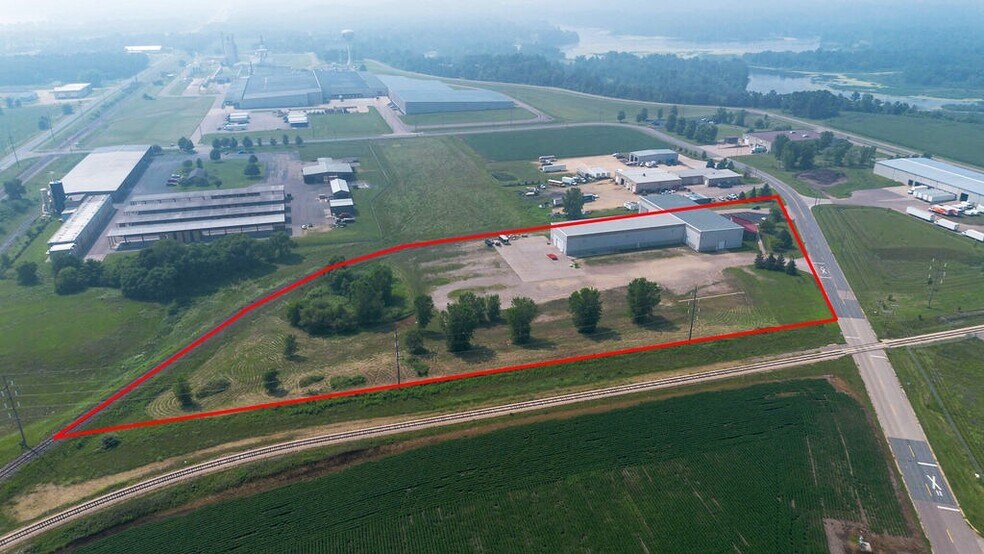 More Photos Of 5414 Packer Dr, Menomonie Manufacturing For Sale