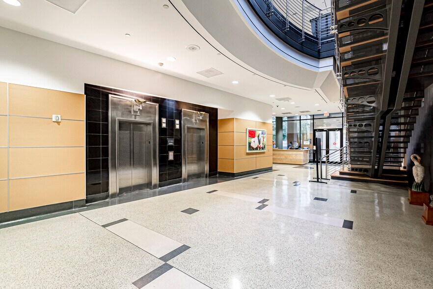 More Photos Of 5525 Reitz Ave, Baton Rouge Office For Lease