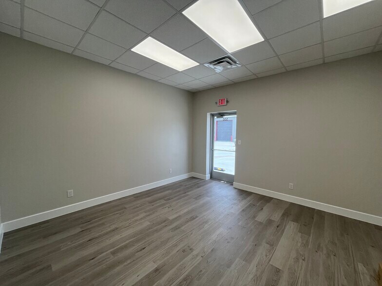 More Photos Of 5111 Spring Stuebner Rd, Spring Unknown For Sale