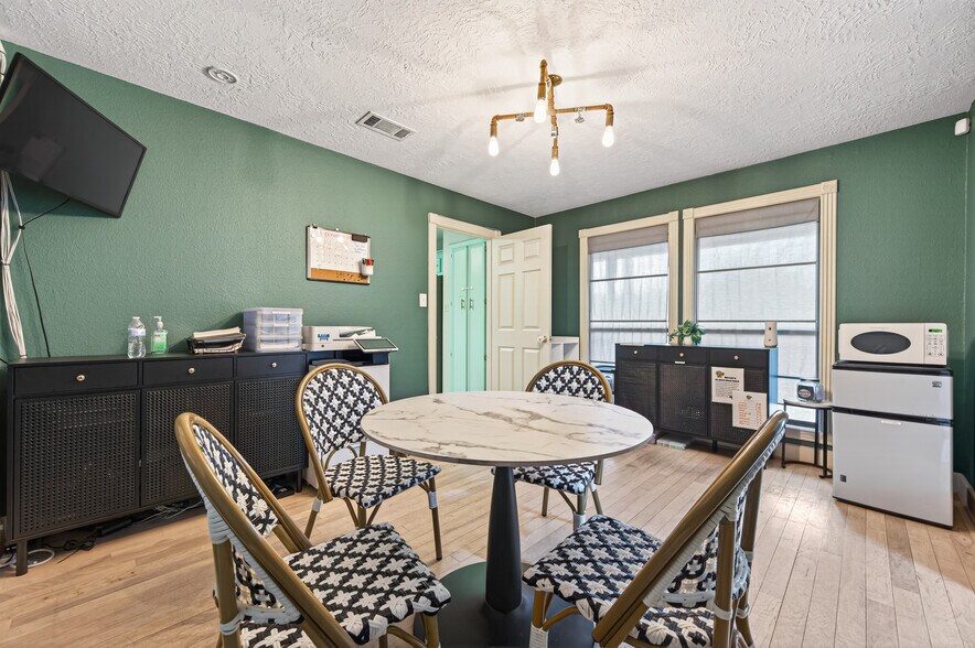 More Photos Of 8911 West Ln, Magnolia Office For Sale