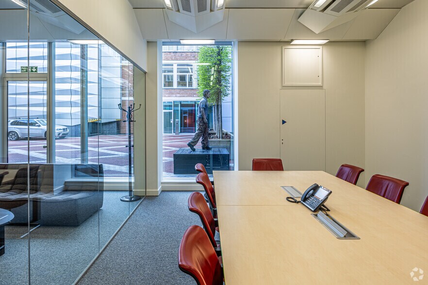 More Photos Of 55 Baker St, London Office For Lease