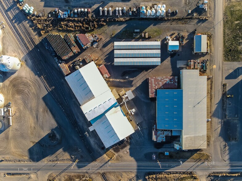 More Photos Of 1535-1541 W Lee Rd, Othello Warehouse For Sale