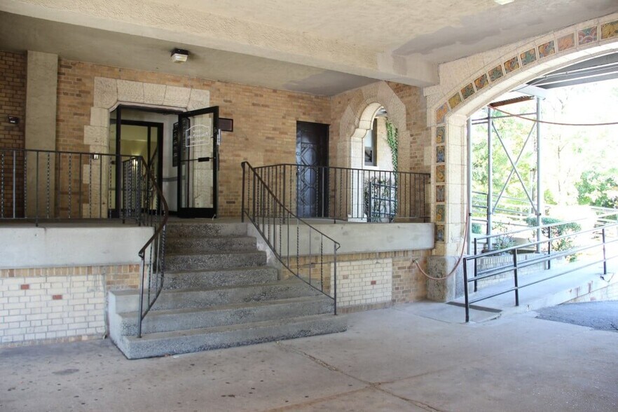 More Photos Of 1 Elm St, Tuckahoe Office For Lease