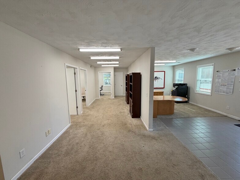 More Photos Of 101 Warner Dr, Columbia Warehouse For Sale