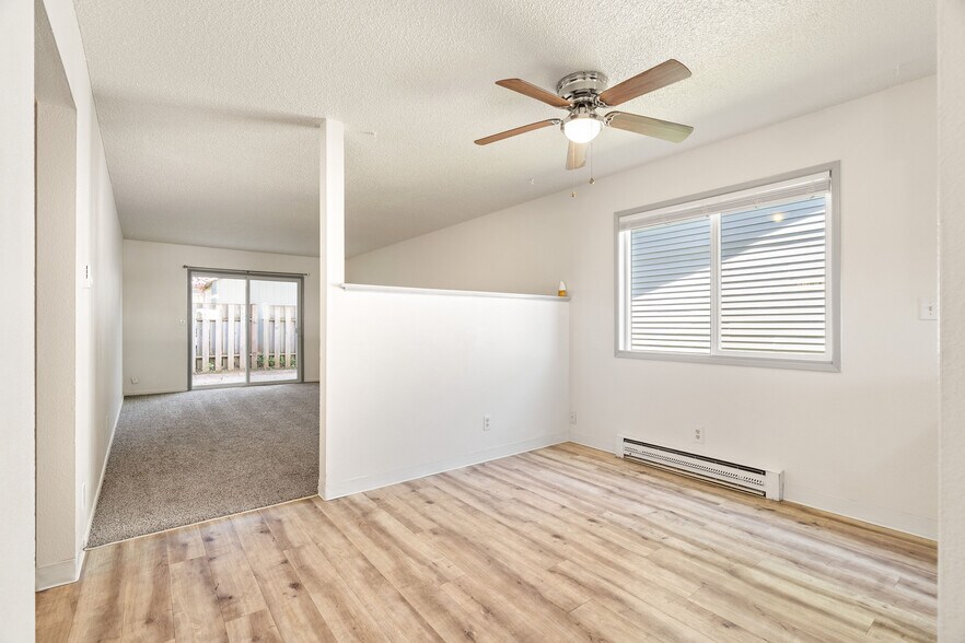 More Photos Of 110-162 NW 15th St, Gresham Apartments For Sale