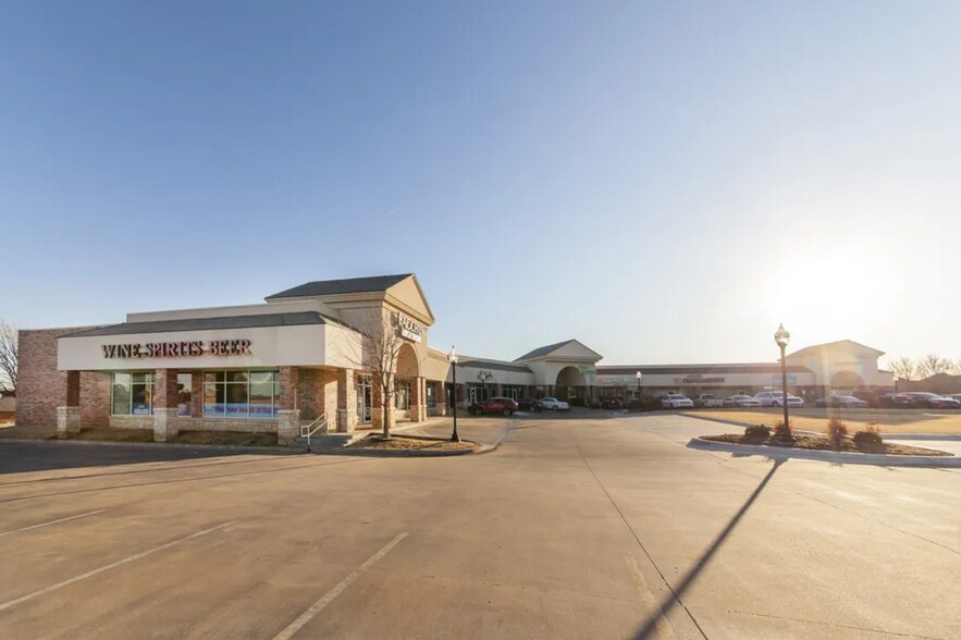 More Photos Of 17200 N May Ave, Oklahoma City Freestanding For Lease