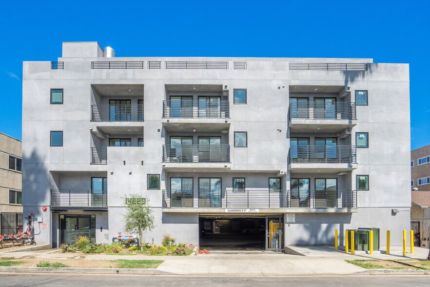 More Photos Of 14629 W Erwin St, Van Nuys Apartments For Sale
