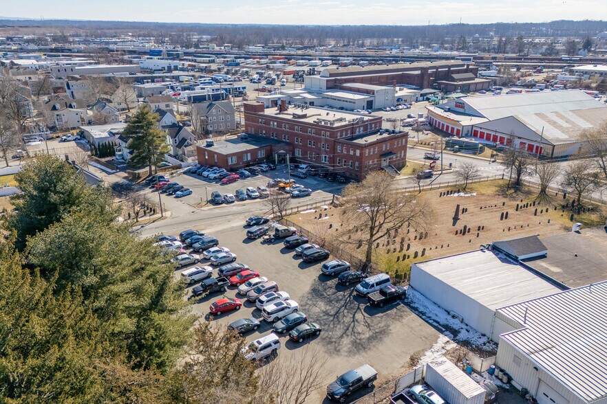 More Photos Of 425 Union St, West Springfield Office For Lease