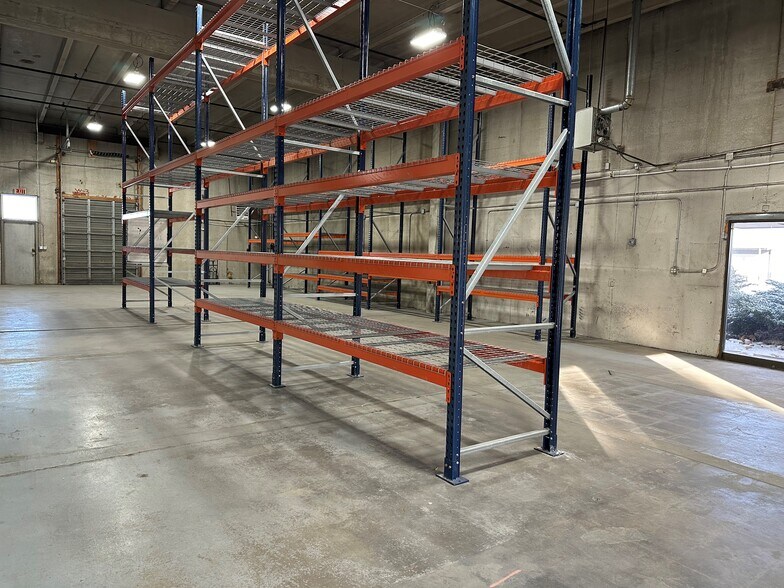 More Photos Of 2075 S Valentia St, Denver Warehouse For Sale