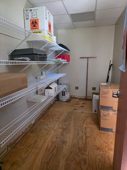 More Photos Of 329 Belleville Ave, Bloomfield Medical For Lease