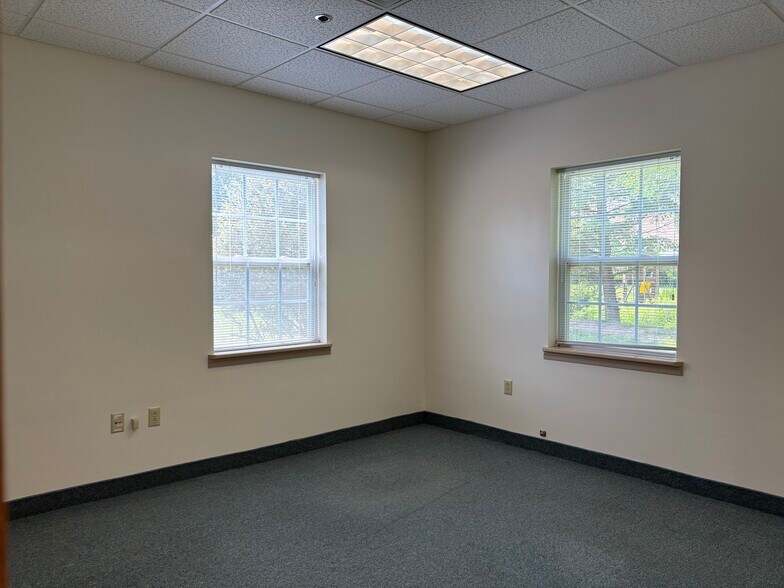More Photos Of 134-136 Mill Rd, Quakertown Medical For Lease