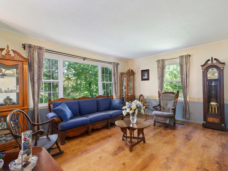 More Photos Of 371 Riverview Dr, Waynesville Manufactured Housing Mobile Home Park For Sale