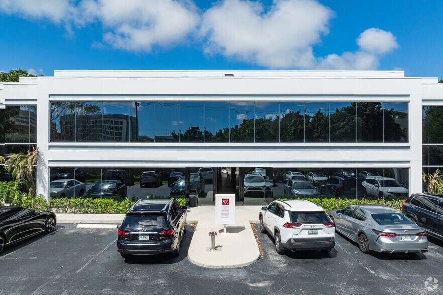 More Photos Of 1000 NW 9th Ct, Boca Raton Medical For Sale