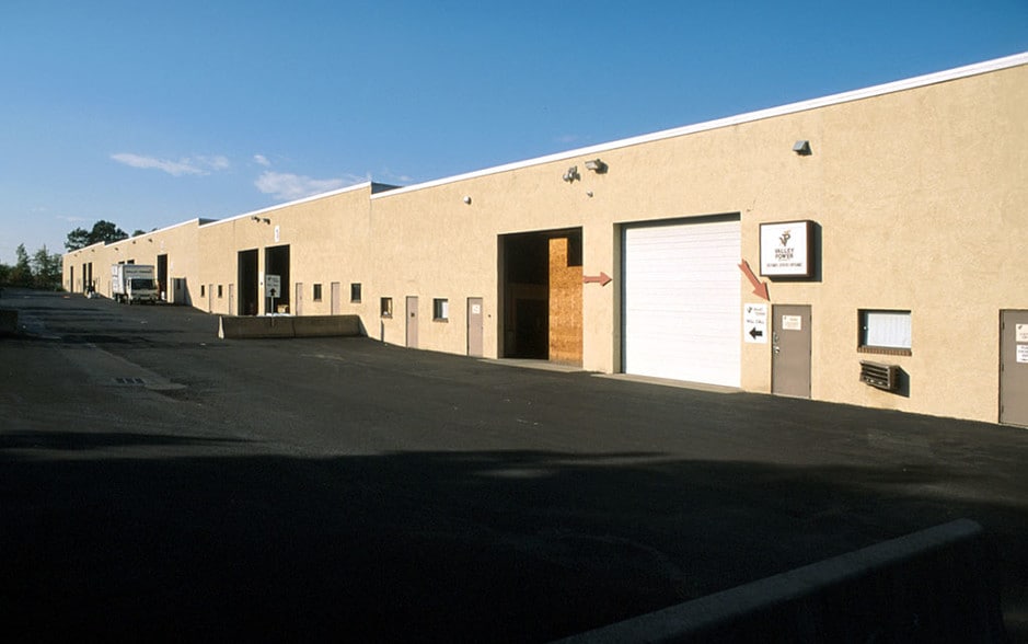 More Photos Of 850 Davisville Rd, Willow Grove Warehouse For Lease