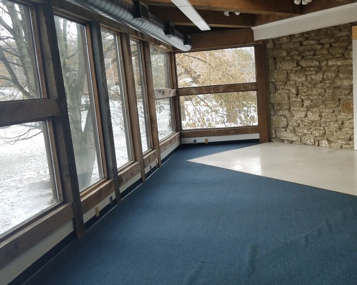 More Photos Of 4068 Mt Royal Blvd, Allison Park Medical For Lease