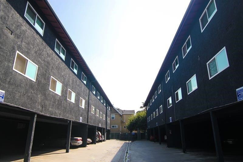 More Photos Of 2202-2208 Michigan Ave, Los Angeles Apartments For Sale