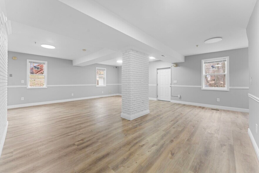 More Photos Of 922 Ridge Rd Se, Washington Assisted Living For Sale