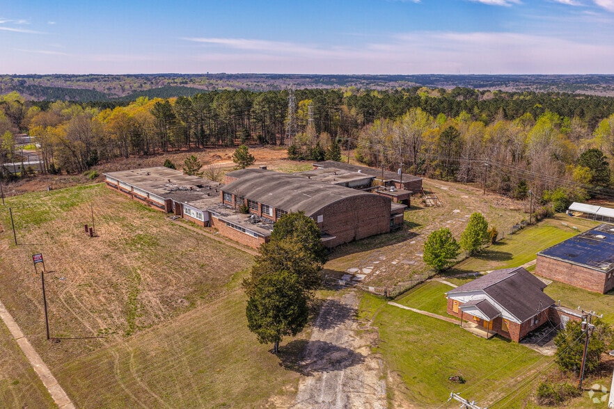 Primary Photo Of 850 Chester Ave, Great Falls Schools For Sale