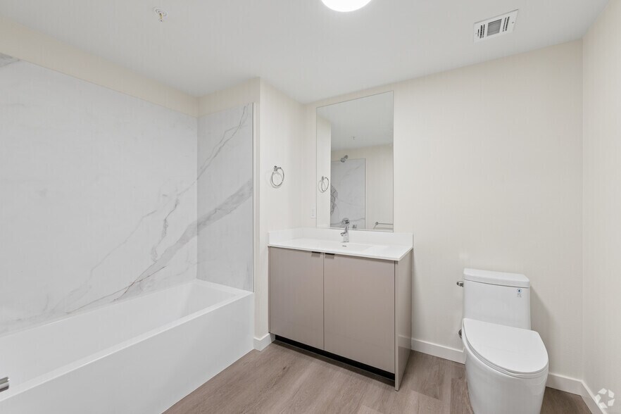 More Photos Of 127 W Pomona St, Monrovia Apartments For Lease