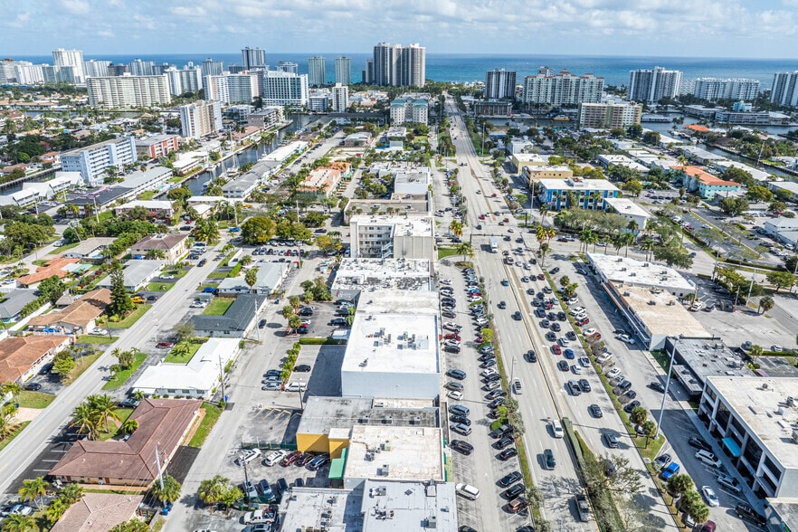 More Photos Of 2755 E Oakland Park Blvd, Fort Lauderdale Office For Lease