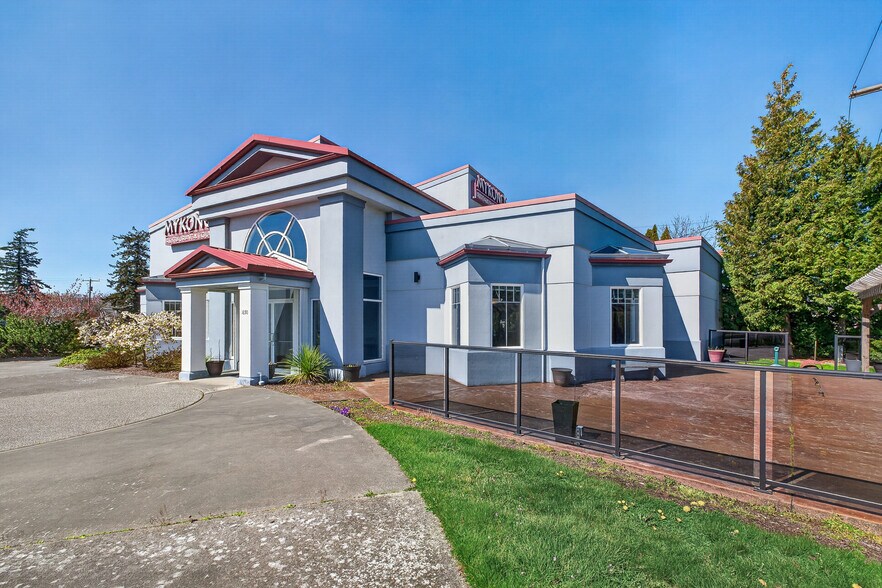 More Photos Of 1650 W Bakerview Rd, Bellingham Restaurant For Sale
