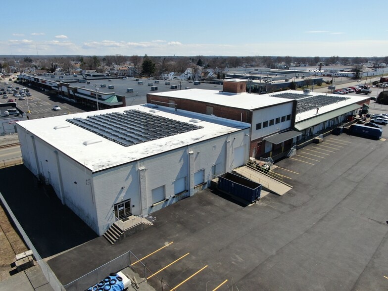 Primary Photo Of 402 Walcott St, Pawtucket Warehouse For Sale