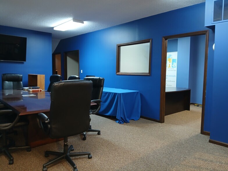 More Photos Of 1001 Eastwind Dr, Westerville Office For Lease