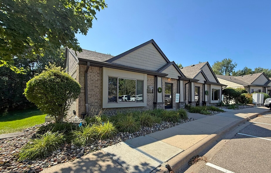 Primary Photo Of 5770 Blackshire Path, Inver Grove Heights Office For Sale