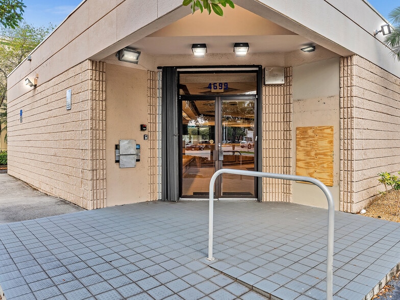 More Photos Of 4699 Nob Hill Rd, Sunrise Medical For Sale