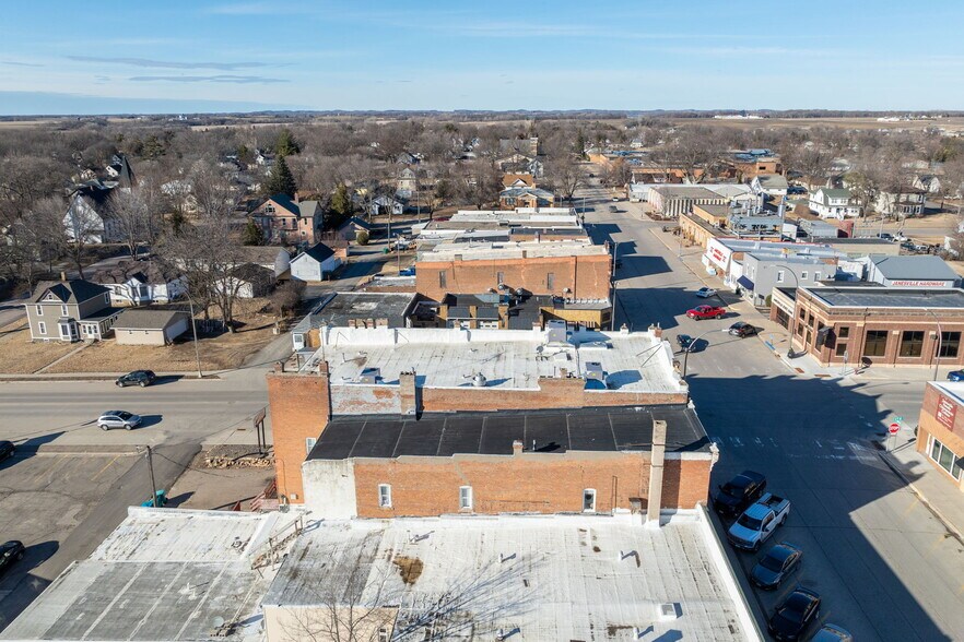 More Photos Of 138 N Main St, Janesville Storefront Retail Residential For Sale