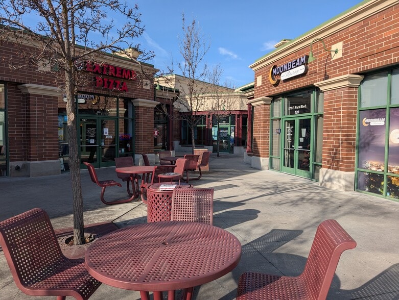 Primary Photo Of 550 S Broadway Ave, Boise General Retail For Lease