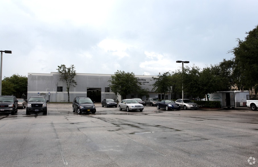 More Photos Of 2085 Gulf To Bay Blvd, Clearwater Auto Dealership For Sale