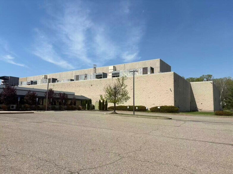 More Photos Of 301 Cuthbert Blvd, Cherry Hill Warehouse For Sale