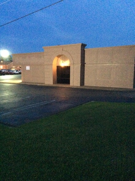 More Photos Of 5647 Highway 80 E, Pearl Unknown For Lease