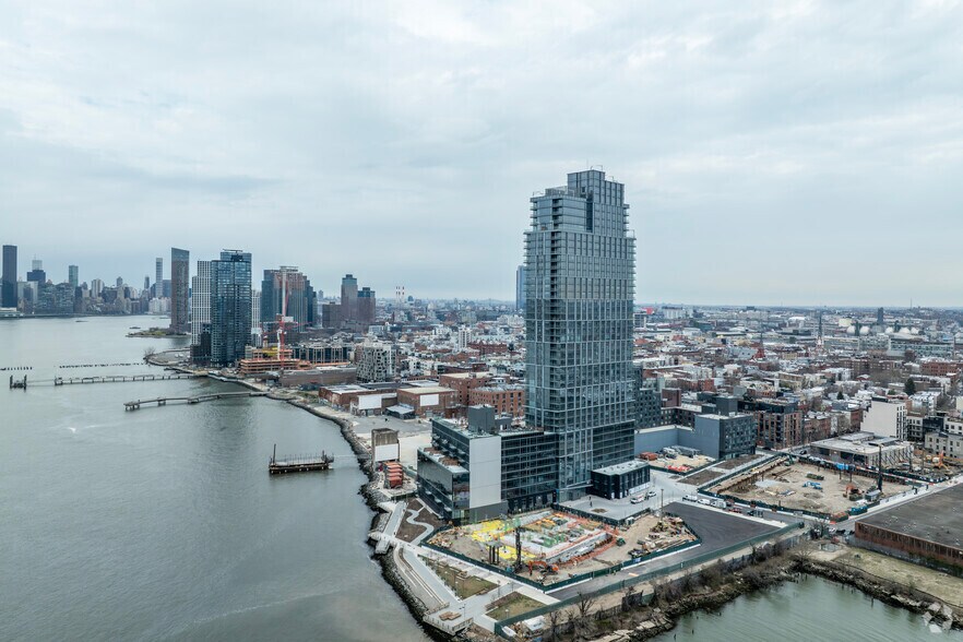 Primary Photo Of 60 Wharf Dr, Brooklyn Apartments For Lease