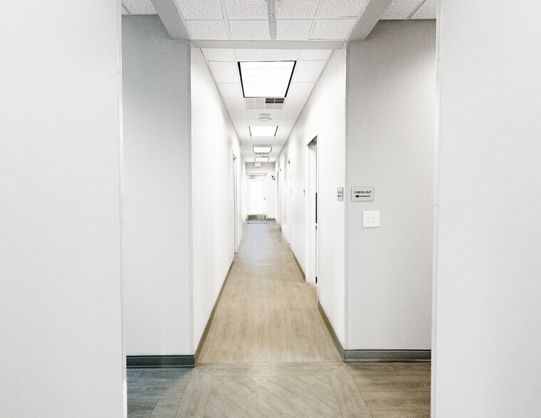 More Photos Of 3225 Blue Ridge Rd, Raleigh Medical For Lease