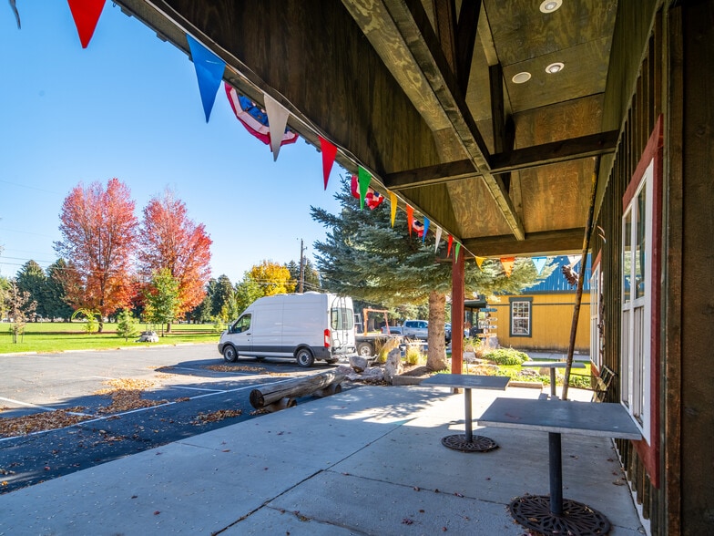 More Photos Of 235 S 7400 E, Huntsville Restaurant For Sale