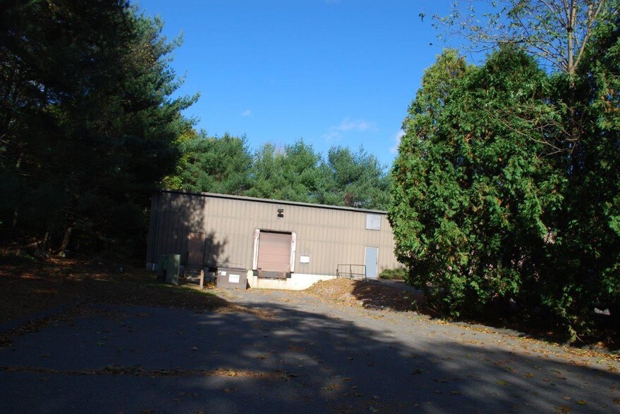More Photos Of 71 Weid Dr, Naugatuck Manufacturing For Sale