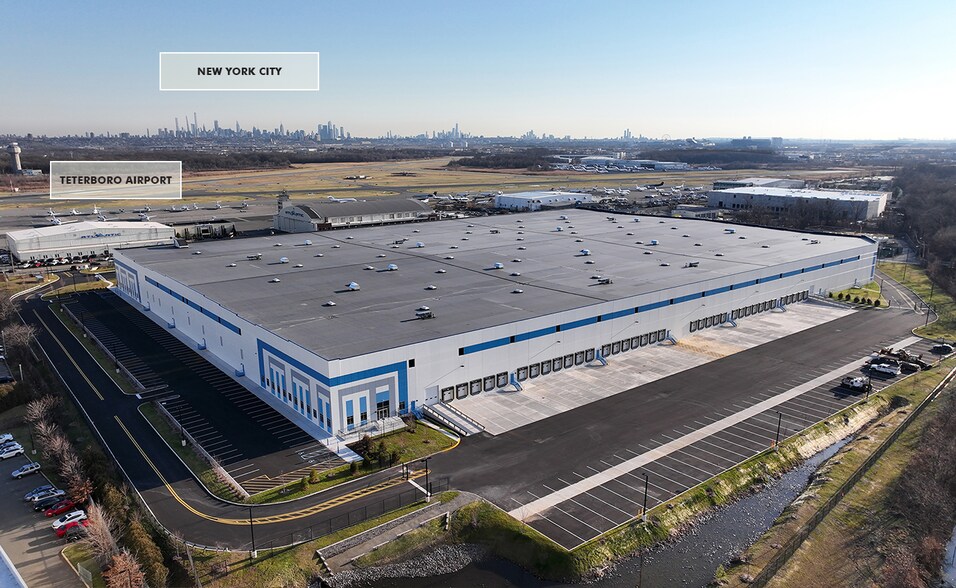 More Photos Of 1 Malcolm Ave, Teterboro Warehouse For Lease