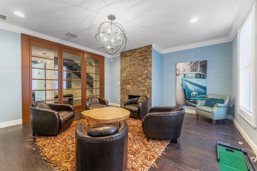 More Photos Of 337 S Plant Ave, Tampa Office Residential For Lease