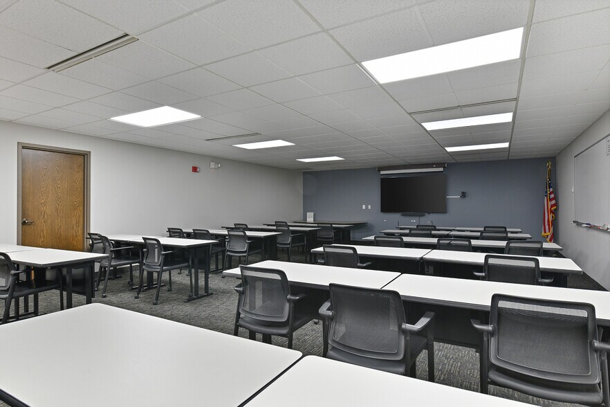 More Photos Of , Columbus Office For Sale