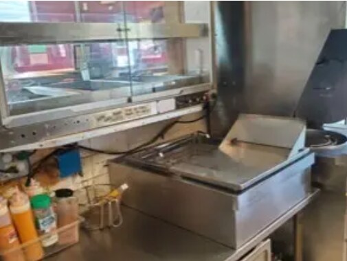 More Photos Of 1861 Youngstown Rd SE, Warren Restaurant For Sale