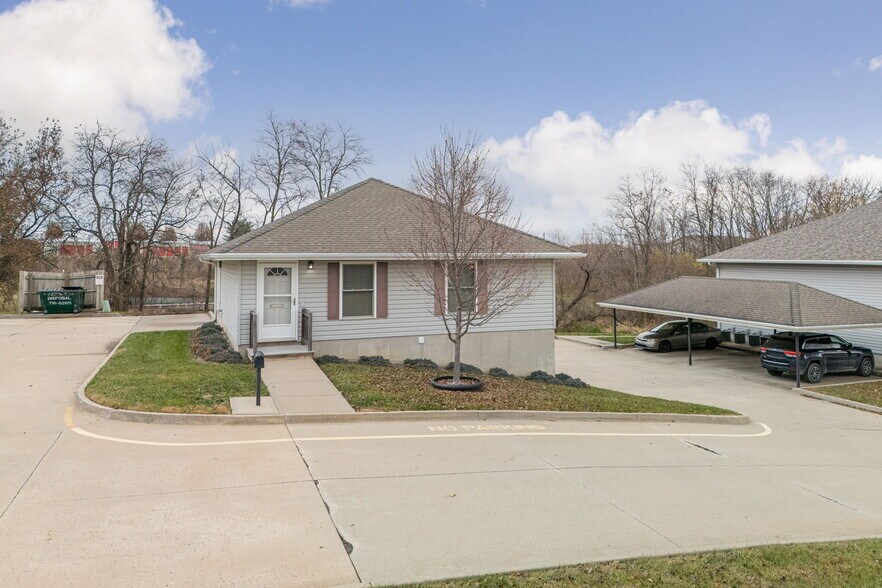 More Photos Of 2301 S Riverside Rd, Saint Joseph Apartments For Sale