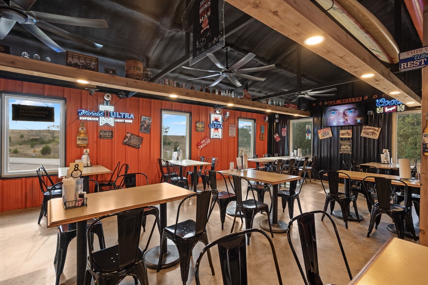 More Photos Of 3133 Chickasaw Trl, Sulphur Restaurant For Sale