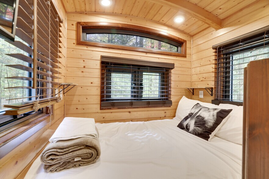 More Photos Of 2624 State Route 534, Albrightsville Hotel For Sale