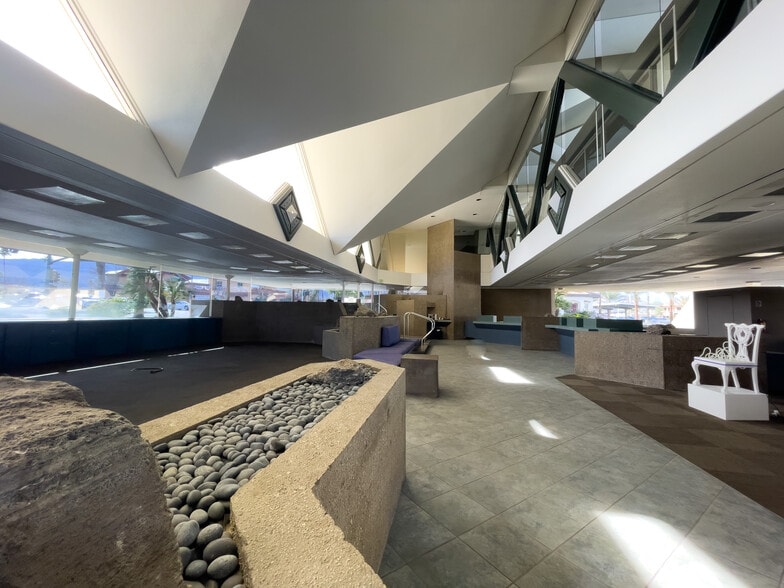 More Photos Of 74010 El Paseo, Palm Desert Storefront Retail Office For Sale