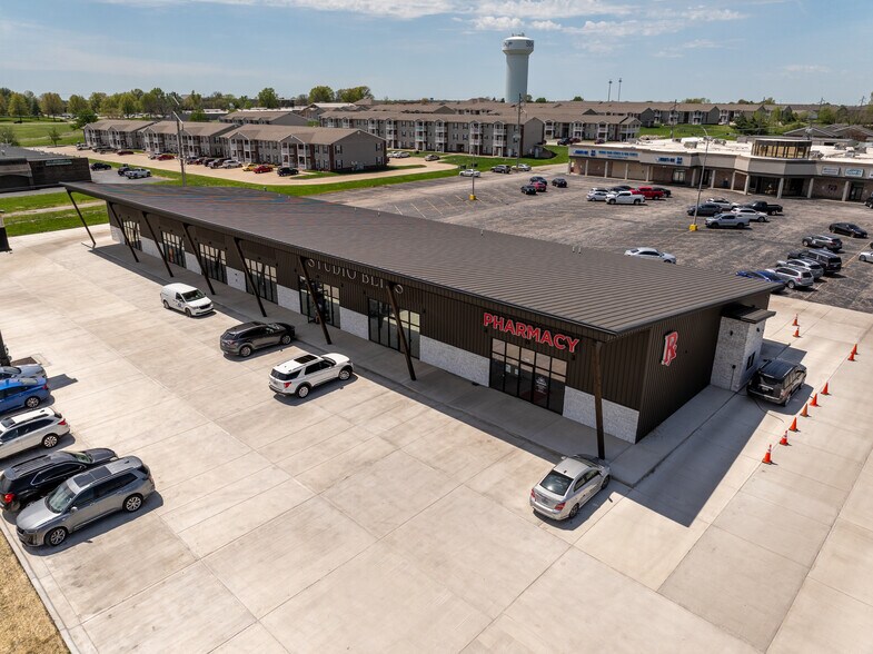 More Photos Of 1020 Thompson Blvd, Sedalia Storefront Retail Office For Lease